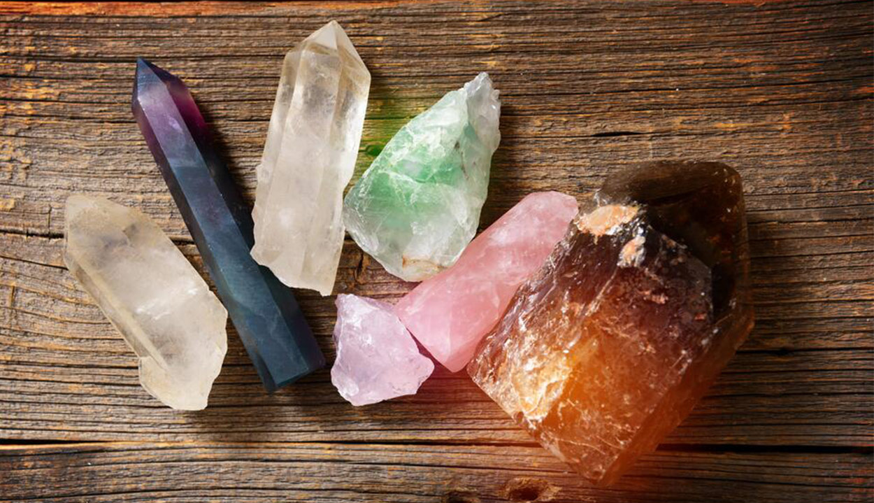 How to balance the energy in your home using quartz and gemstones?